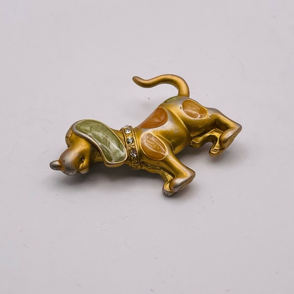Cute Enamel Puppy Dog With Rhinestone Collar - Picture 3 of 8